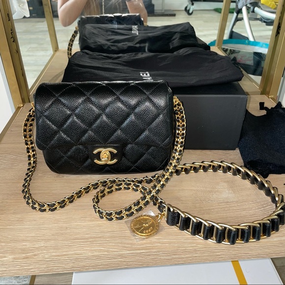 CHANEL Handbags - Sold Chanel 21A caviar mini w coin